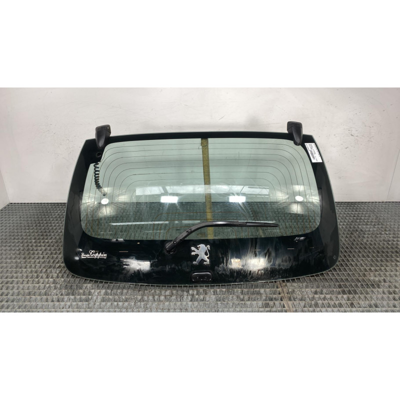 Lunette arriere PEUGEOT 107 Photo n°5