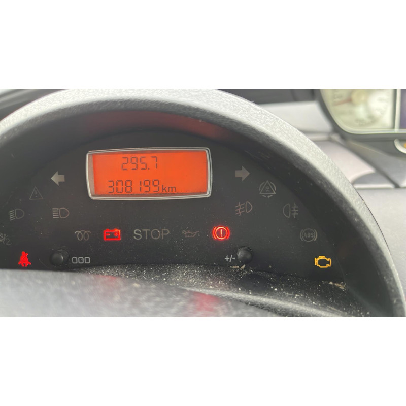 Bouton de warning PEUGEOT 807 Photo n°9