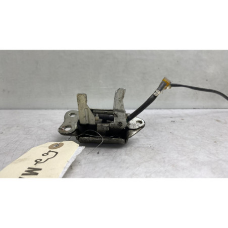 Serrure de coffre TOYOTA YARIS 1