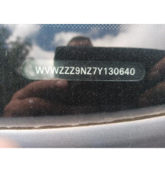 Bouton de coffre VOLKSWAGEN POLO 4