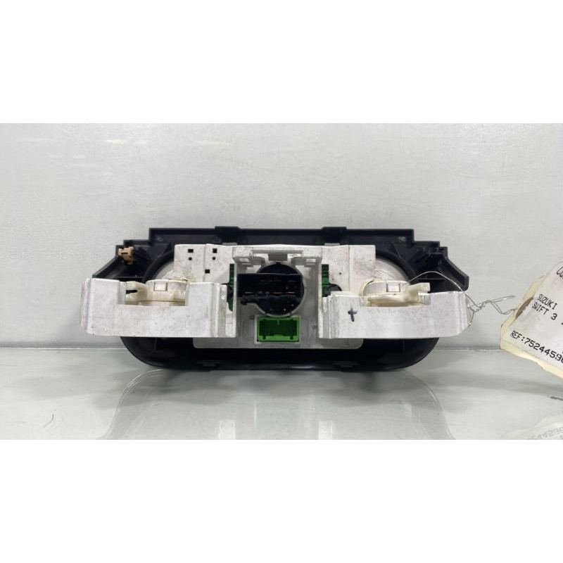 Commande chauffage SUZUKI SWIFT 3 Photo n°2
