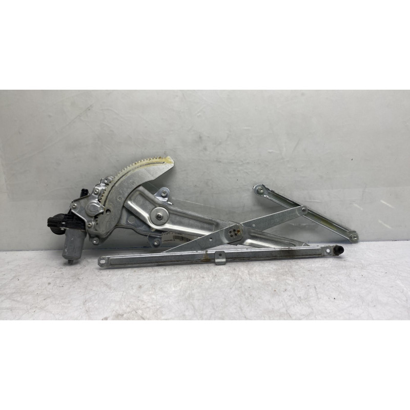Leve vitre electrique avant droit SUZUKI SWIFT 3 Photo n°3