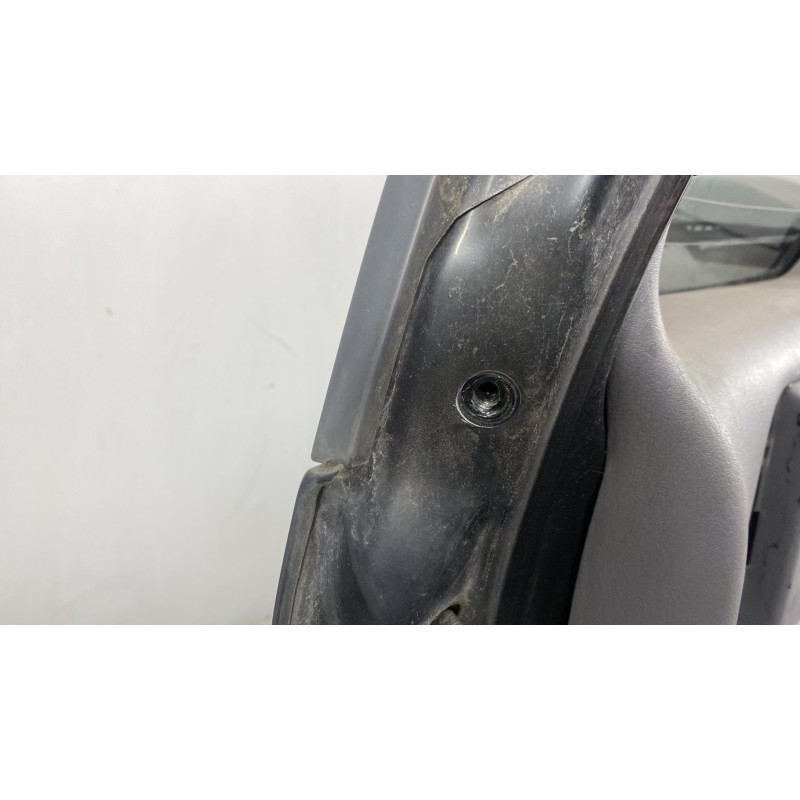 Malle/Hayon arriere CHRYSLER VOYAGER 3 Photo n°13