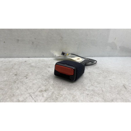 Attache ceinture avant droit PEUGEOT 2008 1 Photo n°1
