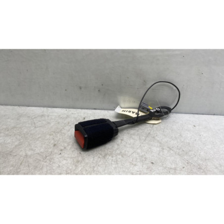 Attache ceinture avant droit PEUGEOT 2008 1