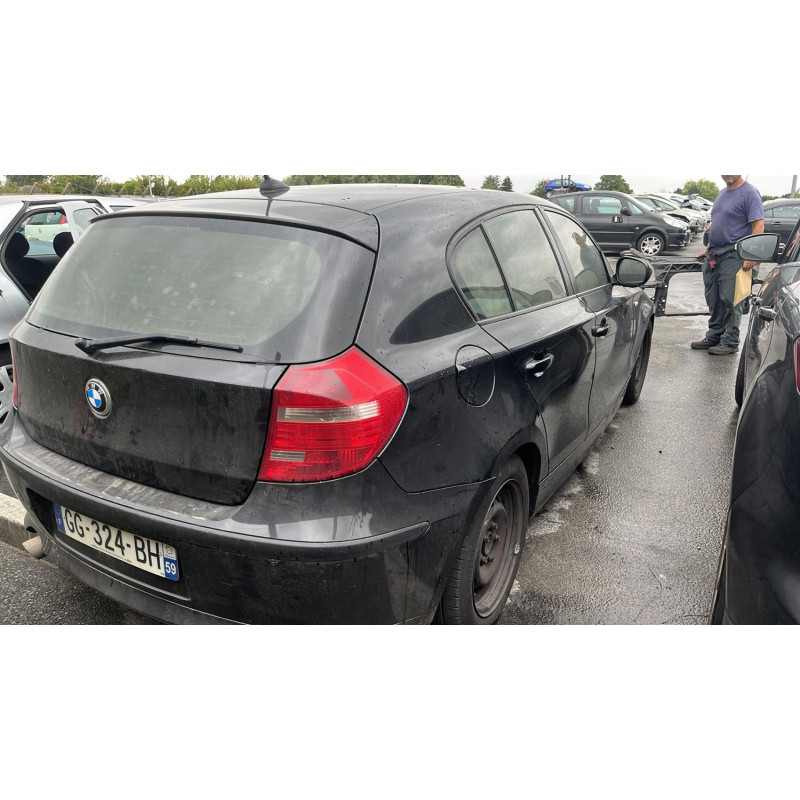 Feu arriere stop central BMW SERIE 1 E87 Photo n°9