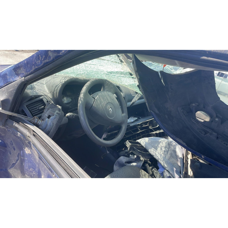 Bouton de coffre RENAULT CLIO 2 CAMPUS Photo n°4