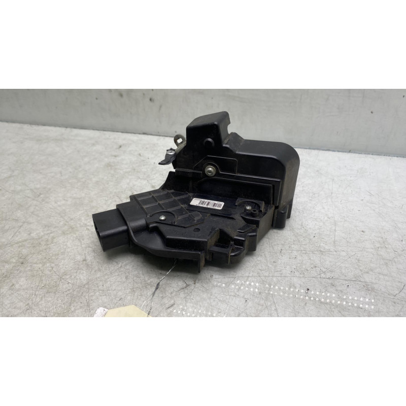 Serrure avant droit FORD FOCUS 2 Photo n°1