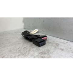 Attache ceinture arriere droit NISSAN QASHQAI 1