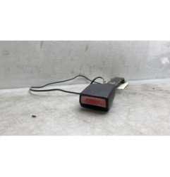 Attache ceinture avant droit NISSAN QASHQAI 1