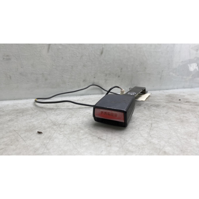 Attache ceinture avant droit NISSAN QASHQAI 1 Photo n°4