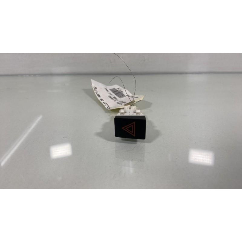 Bouton de warning NISSAN QASHQAI 1 Photo n°2