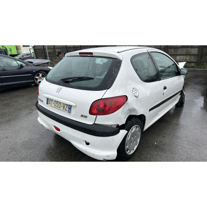 Pretensionneur de ceinture avant droit PEUGEOT 206 Photo n°8