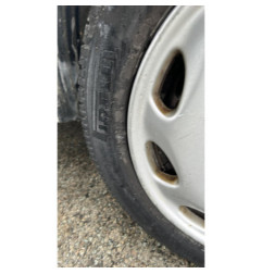 Pretensionneur de ceinture avant droit PEUGEOT 206
