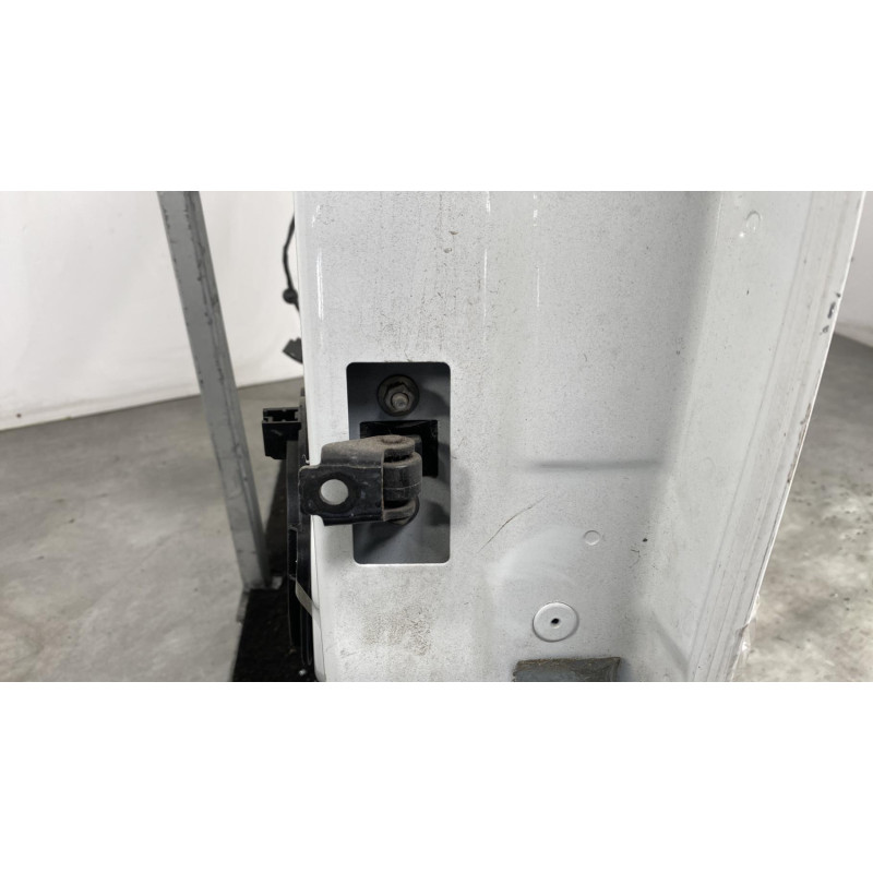 Porte arriere gauche RENAULT CLIO 4 Photo n°3