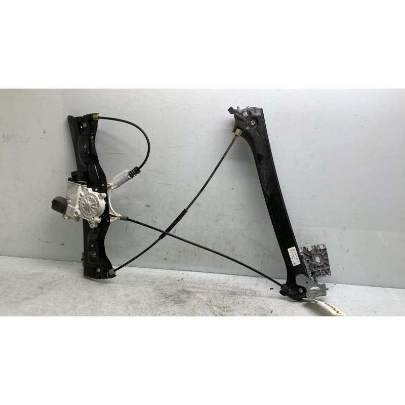 Leve vitre electrique avant gauche OPEL ASTRA H Photo n°1