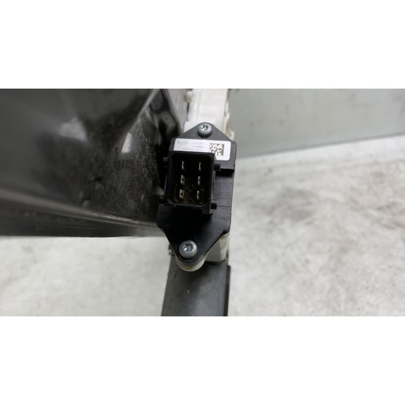 Leve vitre electrique avant gauche OPEL ASTRA H Photo n°3