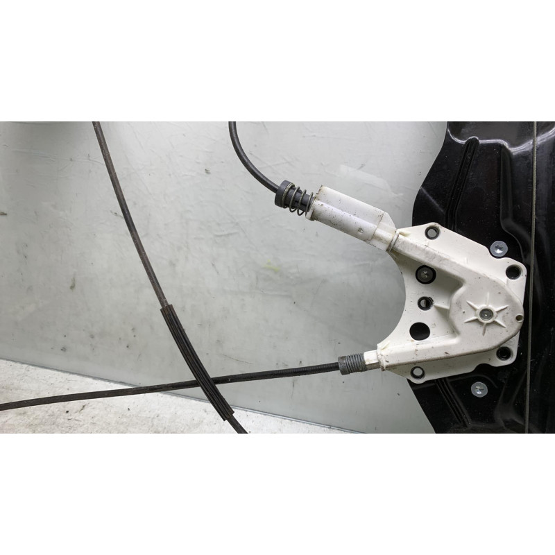 Leve vitre electrique avant gauche OPEL ASTRA H Photo n°8