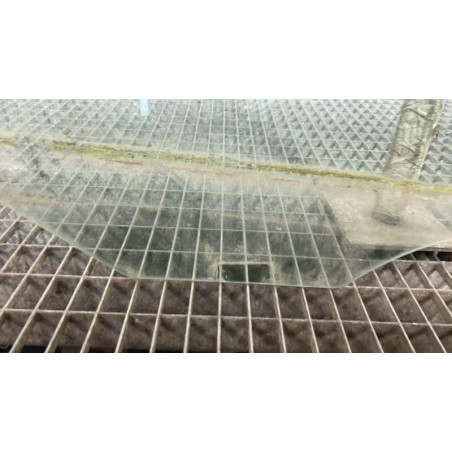 Vitre avant droit FORD FOCUS 1
