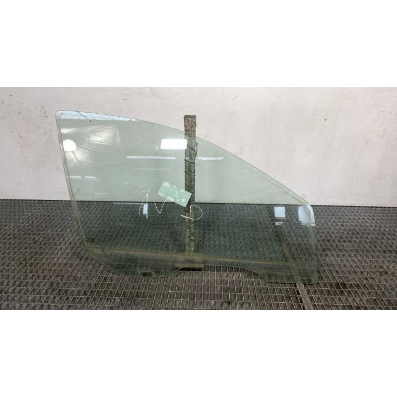 Vitre avant droit FORD FOCUS 1 Photo n°4