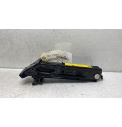 Cric FORD FOCUS 1