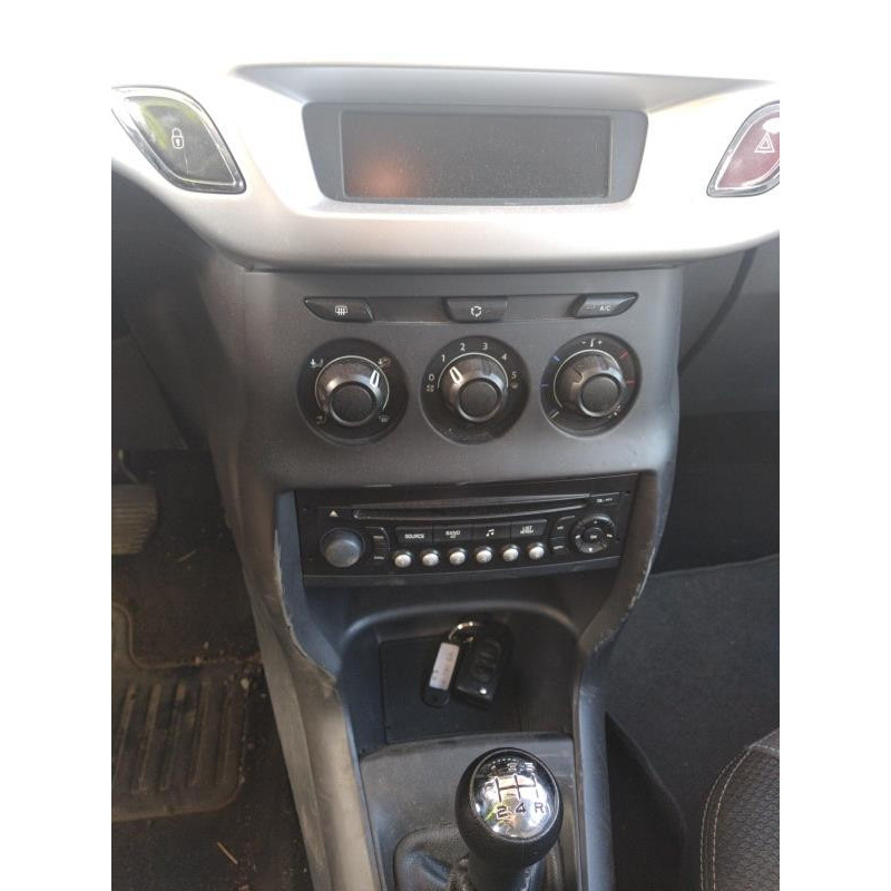 Porte avant gauche CITROEN C3 2 Photo n°19