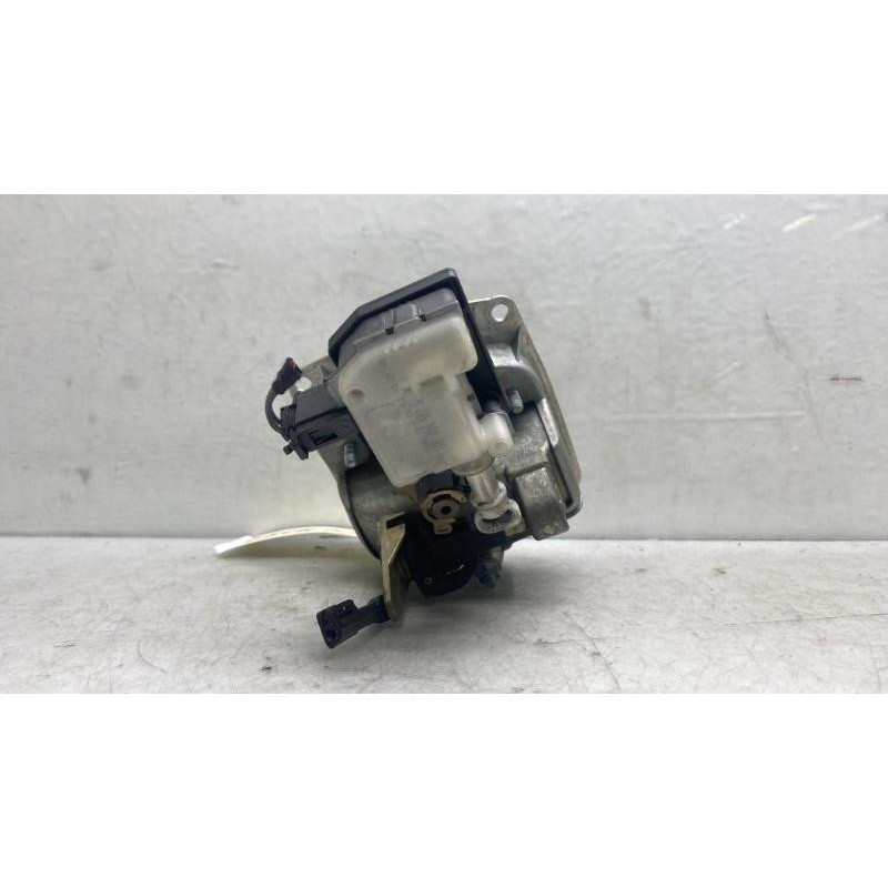 Bouton de coffre SEAT IBIZA 3 Photo n°2