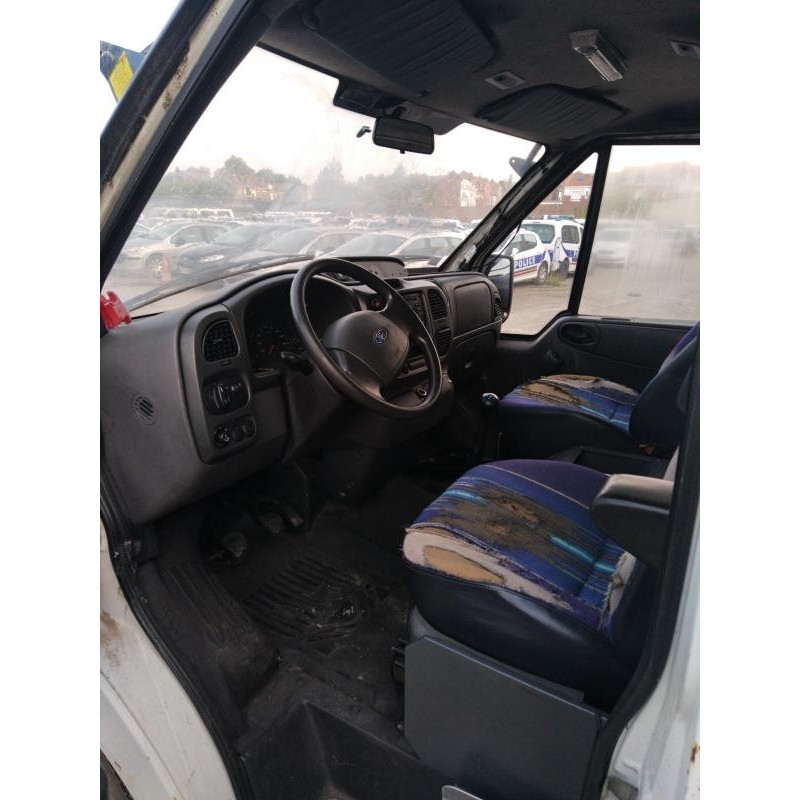 Attache ceinture avant droit FORD TRANSIT 3 Photo n°5