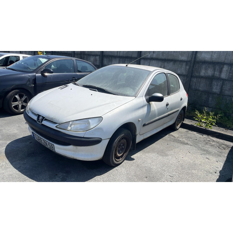 Pretensionneur de ceinture avant gauche PEUGEOT 206 Photo n°8