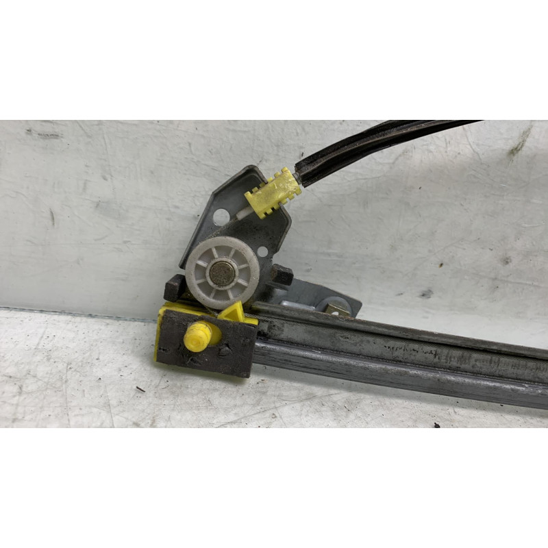 Leve vitre electrique avant droit RENAULT MEGANE 1 Photo n°3