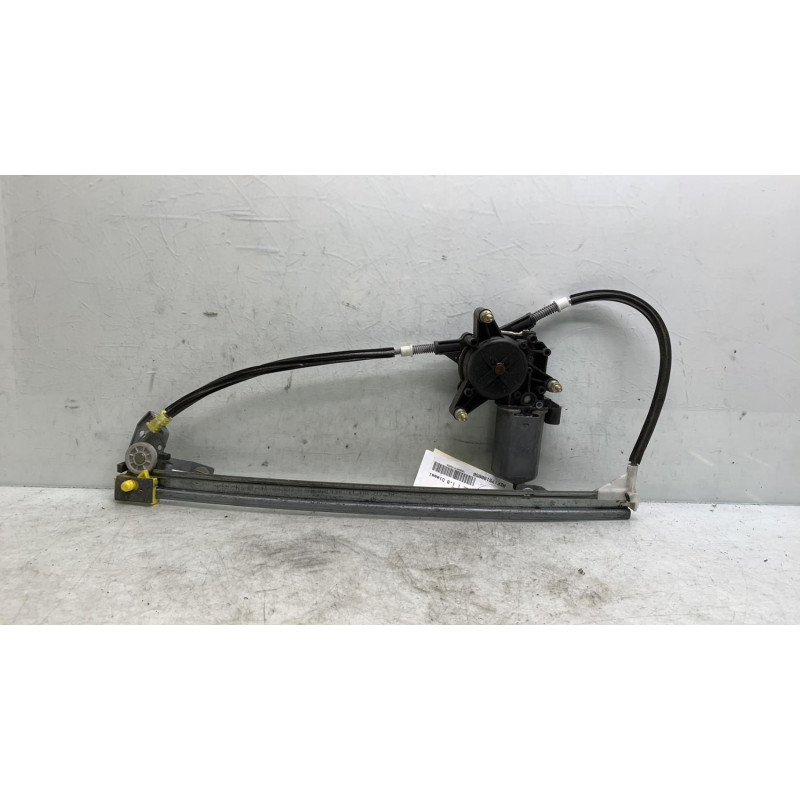 Leve vitre electrique avant droit RENAULT MEGANE 1 Photo n°4