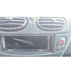 Serrure avant droit RENAULT MEGANE 1