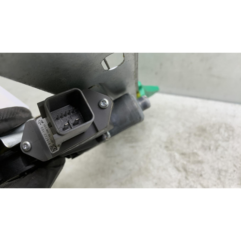 Leve vitre electrique arriere gauche OPEL ASTRA J Photo n°2