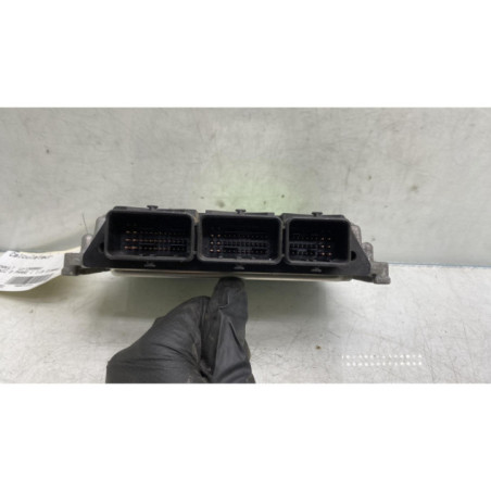 Calculateur moteur RENAULT SCENIC 3 Photo n°1