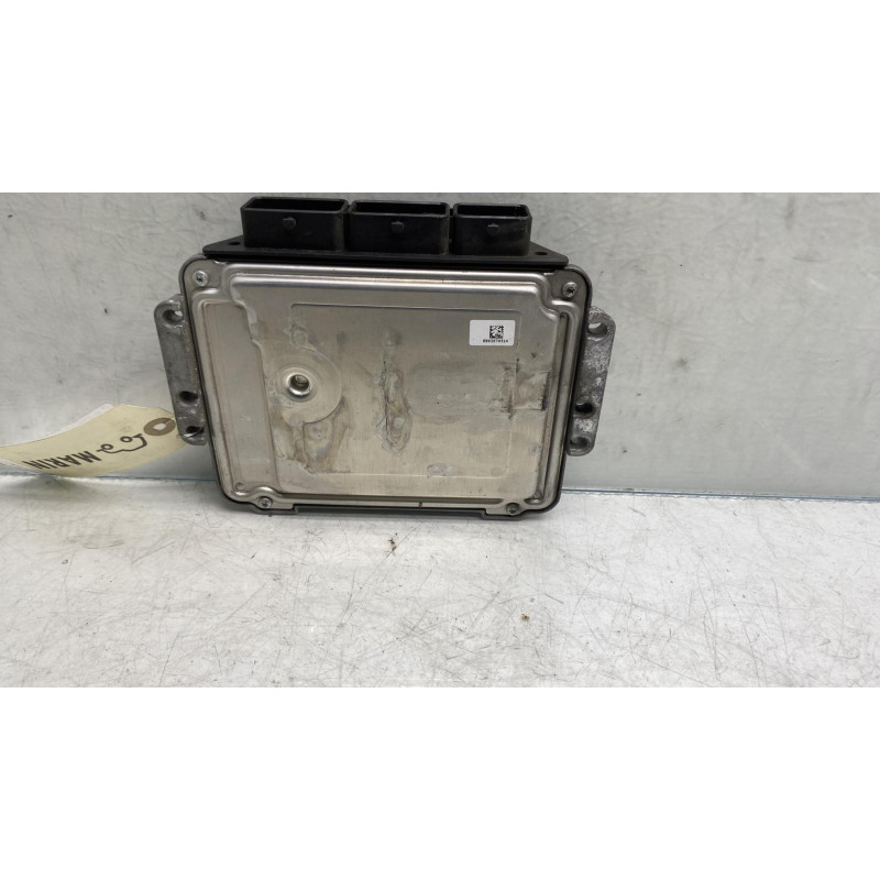 Calculateur moteur RENAULT SCENIC 3 Photo n°3