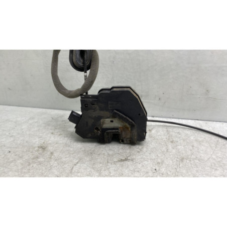 Serrure arriere droit RENAULT CAPTUR 1