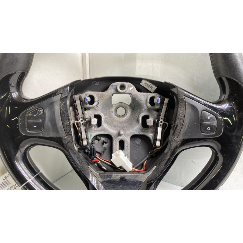 Volant RENAULT CAPTUR 1 Photo n°1