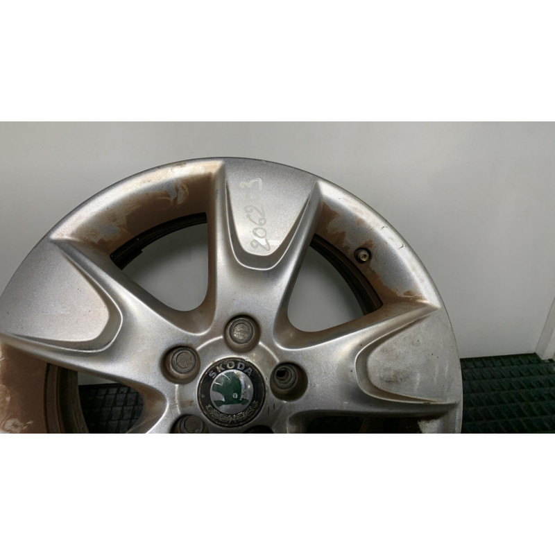 Jante SKODA ROOMSTER Photo n°1