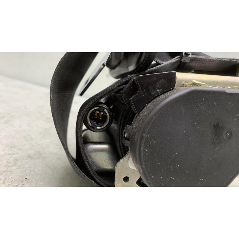 Pretensionneur de ceinture avant gauche RENAULT MEGANE 3 Photo n°1