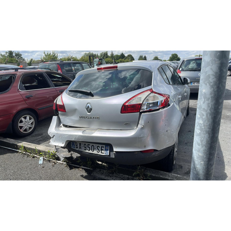 Pretensionneur de ceinture avant gauche RENAULT MEGANE 3 Photo n°11