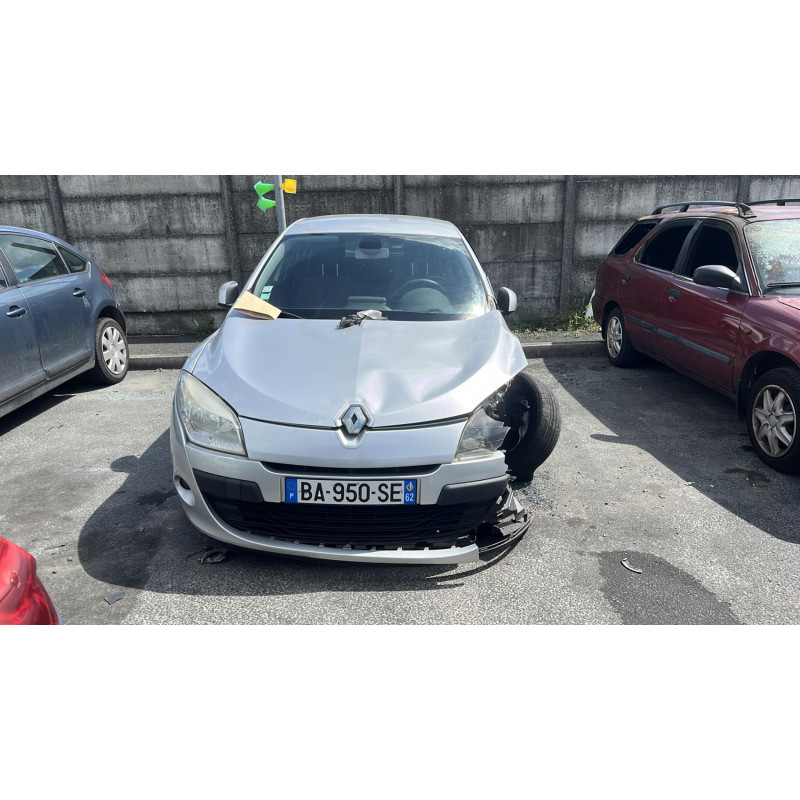 Pretensionneur de ceinture avant gauche RENAULT MEGANE 3 Photo n°16