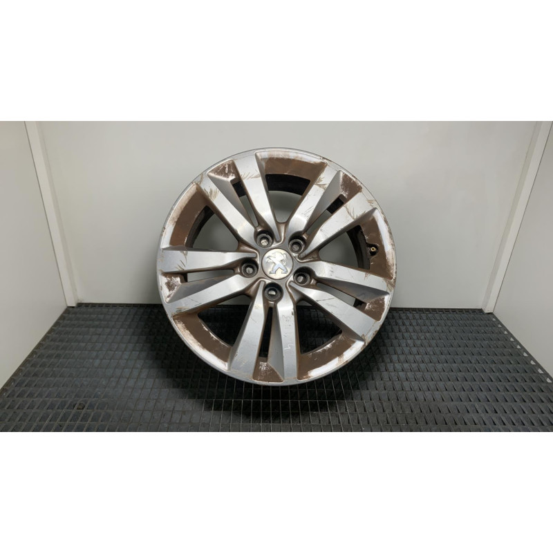 Jante PEUGEOT 308 2 SW Photo n°1