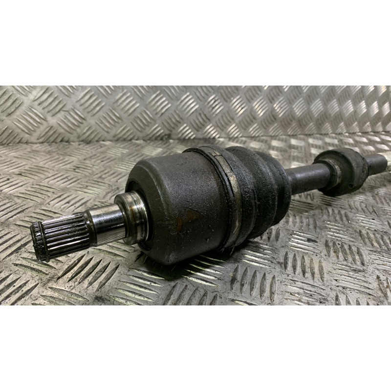 Cardan droit (transmission) HYUNDAI TRAJET Photo n°1