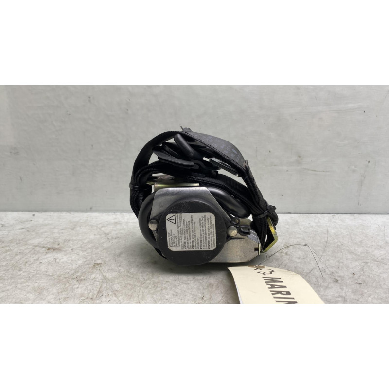 Pretensionneur de ceinture avant droit VOLKSWAGEN GOLF 5 Photo n°1