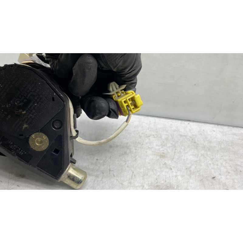 Pretensionneur de ceinture avant droit VOLKSWAGEN TOURAN 1 Photo n°5