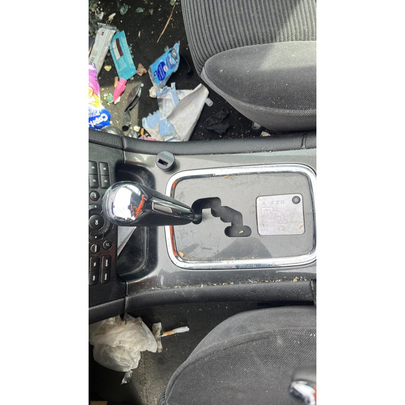 Pretensionneur de ceinture avant droit PEUGEOT 607 Photo n°8