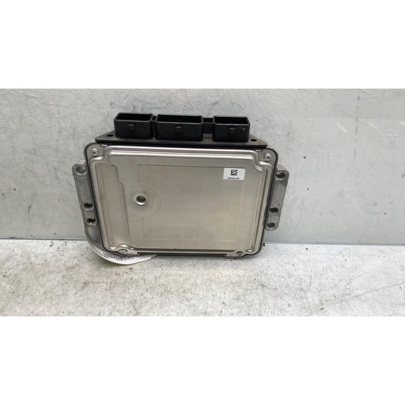 Calculateur moteur PEUGEOT 308 1 SW Photo n°3