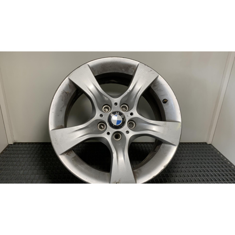 Jante BMW SERIE 1 E87 Photo n°2