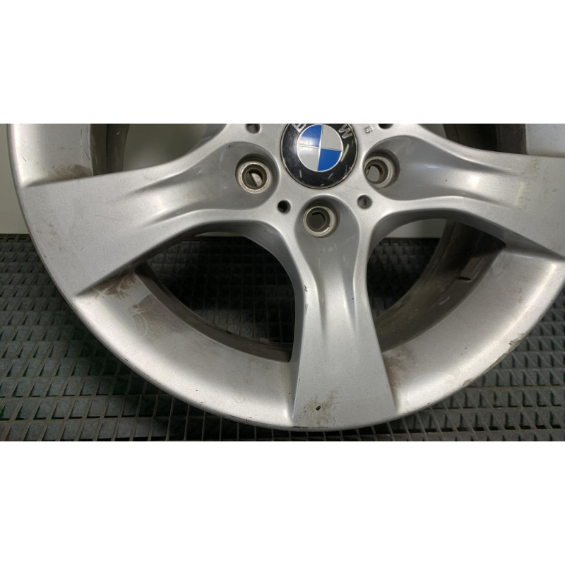 Jante BMW SERIE 1 E87 Photo n°3