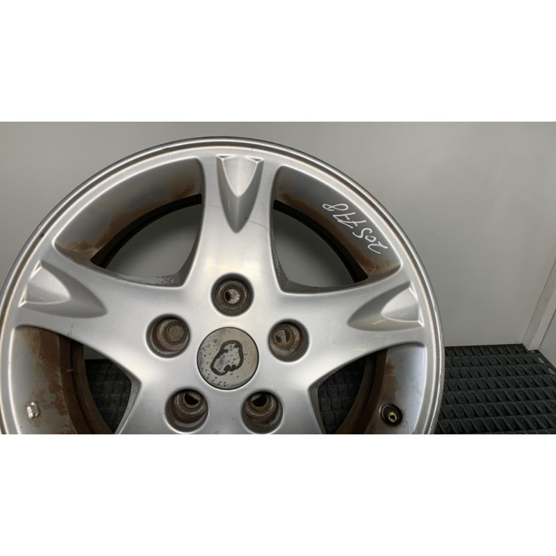 Jante NISSAN ALMERA TINO Photo n°2